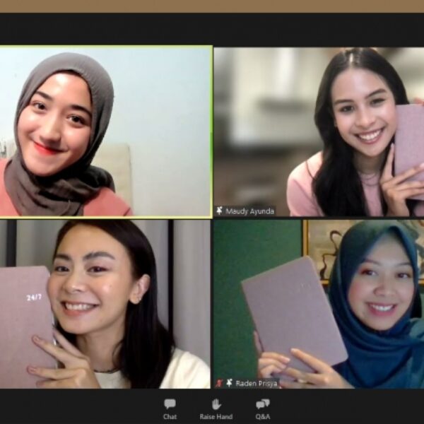 Ubah Stigma dan Maudy Ayunda Ajak Masyarakat untuk Bangun Kebiasaan Journaling dan Menata Tujuan Hidup Ubah Stigma dan Maudy Ayunda Ajak Masyarakat untuk Bangun Kebiasaan Journaling dan Menata Tujuan Hidup